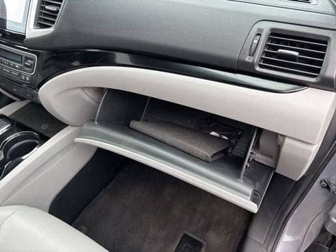 Used 2016 Honda Pilot Touring image 42