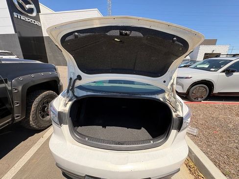 Used 2010 MAZDA MAZDA3 i Touring FWD image 13