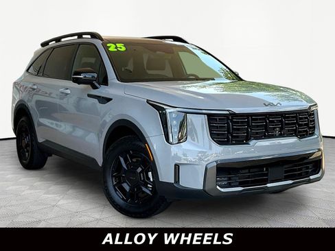 Used 2025 Kia Sorento SX Prestige AWD/4WD image 3