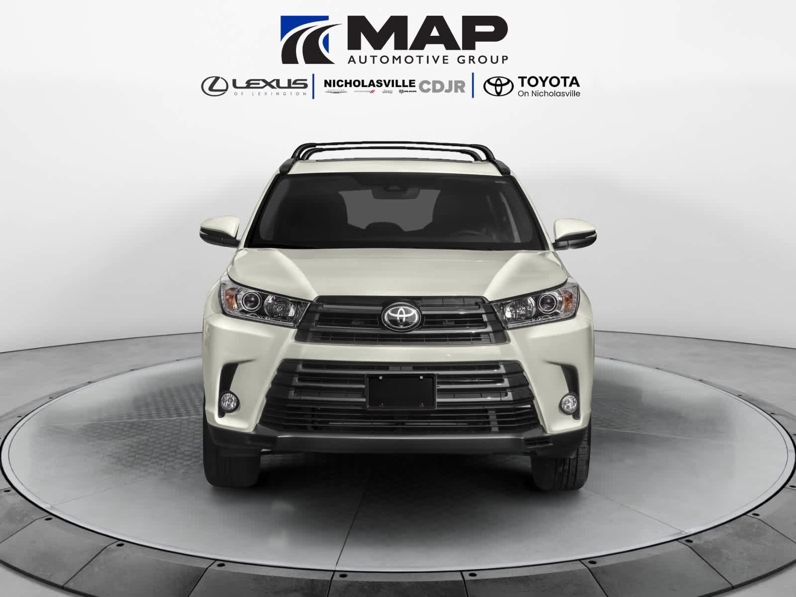 Used 2019 Toyota Highlander XLE AWD/4WD image 4