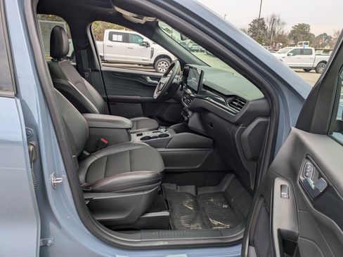 Certified 2024 Ford Escape ST-Line w/ Tech Pack #1 image 37