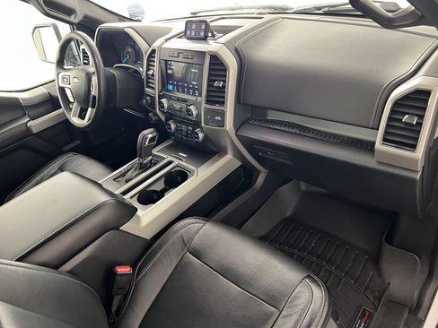 Used 2017 Ford F150 Lariat w/ Equipment Group 502A Luxury AWD/4WD image 24