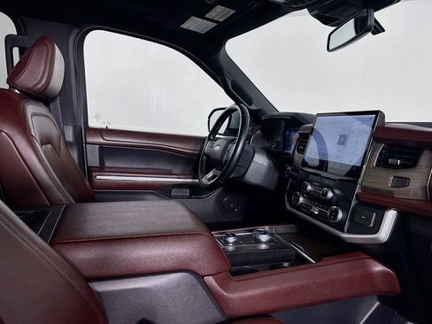 Used 2023 Ford Expedition Max Limited image 37