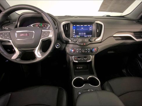 Used 2024 GMC Terrain SLT AWD/4WD image 15