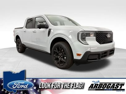 New 2025 Ford Maverick Lariat w/ Black Appearance Package