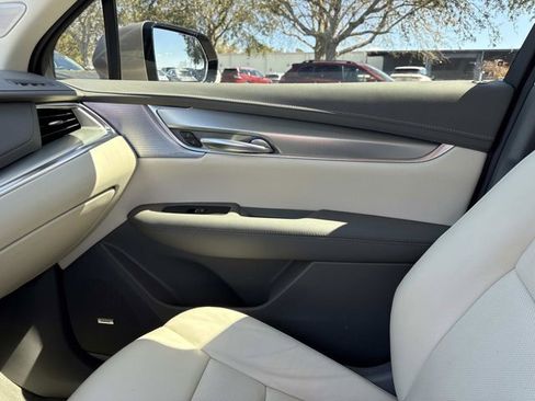 Certified 2023 Cadillac XT5 Premium Luxury w/ Technology Package image 16