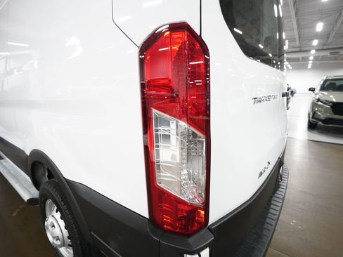 Used 2024 Ford Transit 250 Low Roof AWD w/ Exterior Upgrade Package image 30