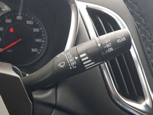 Used 2024 Chevrolet Equinox LT image 12