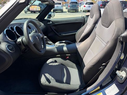 Used 2008 Pontiac Solstice Convertible w/ Preferred Package image 14