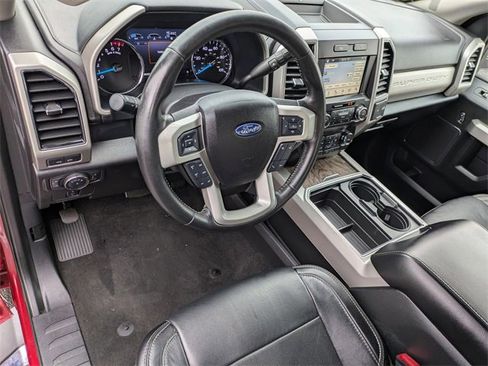 Used 2019 Ford F250 Lariat w/ Chrome Package image 10