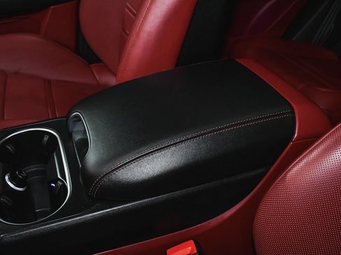 Used 2023 Porsche Cayenne Turbo S image 51