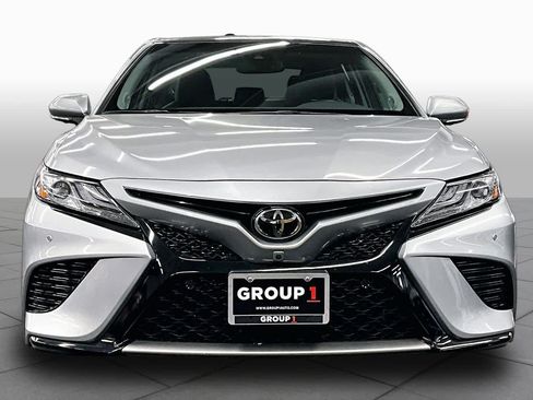 Used 2018 Toyota Camry XSE w/ Driver Assist Package FWD image 3