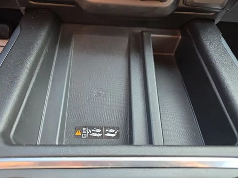 Used 2019 GMC Sierra 1500 AT4 w/ AT4 Premium Package AWD/4WD image 34