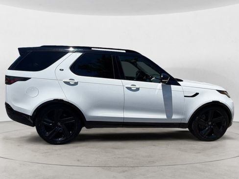 Certified 2022 Land Rover Discovery HSE R-Dynamic AWD/4WD image 3
