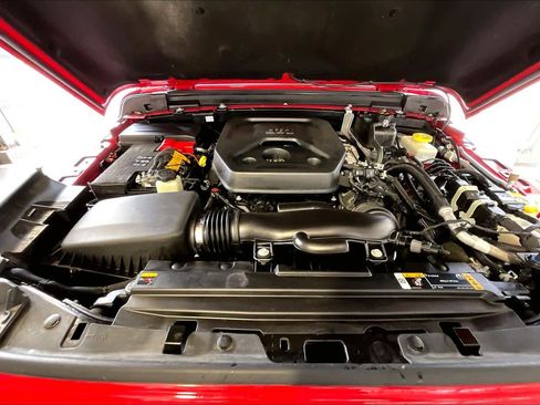 Used 2023 Jeep Wrangler Sport S image 27