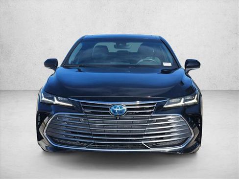 Used 2021 Toyota Avalon Limited w/ Advanced Safety Package image 2