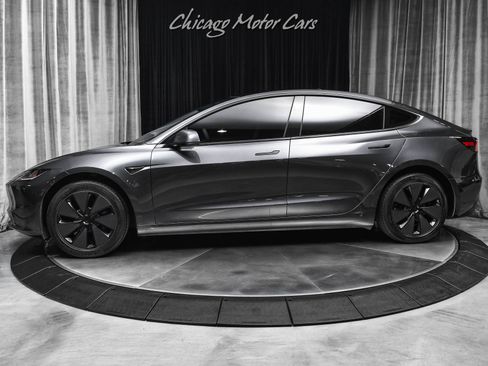 Used 2025 Tesla Model 3 Long Range RWD image 1