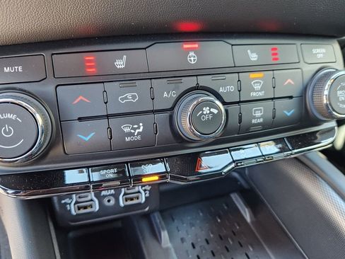 New 2026 Dodge Durango GT image 14