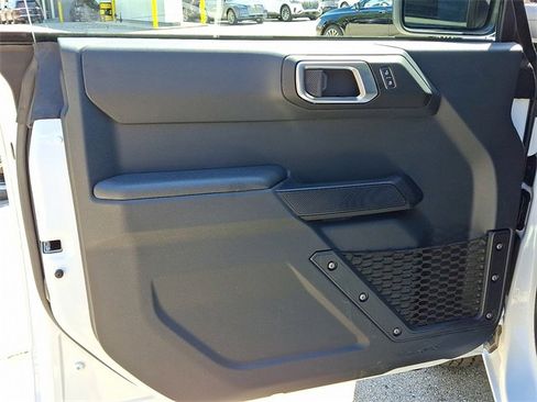 Used 2025 Ford Bronco Big Bend AWD/4WD image 12