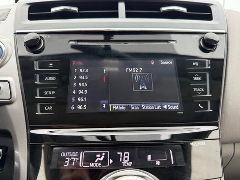 Used 2017 Toyota Prius V Two image 30