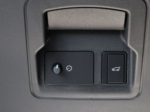 New 2026 Land Rover Range Rover Velar S AWD/4WD image 19