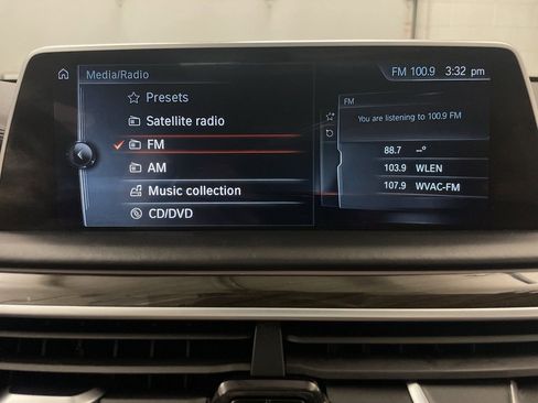 Used 2016 BMW 750i xDrive image 7