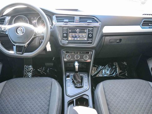 Used 2021 Volkswagen Tiguan S image 13
