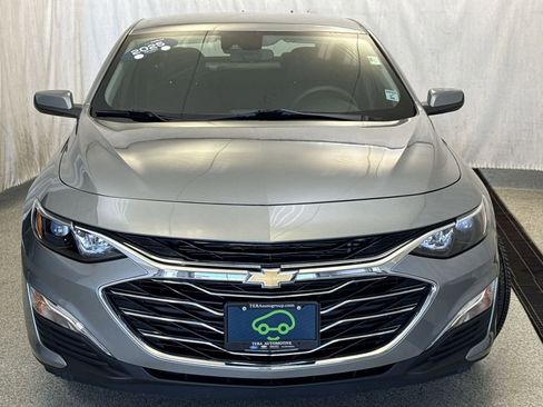 Used 2025 Chevrolet Malibu LS FWD image 4