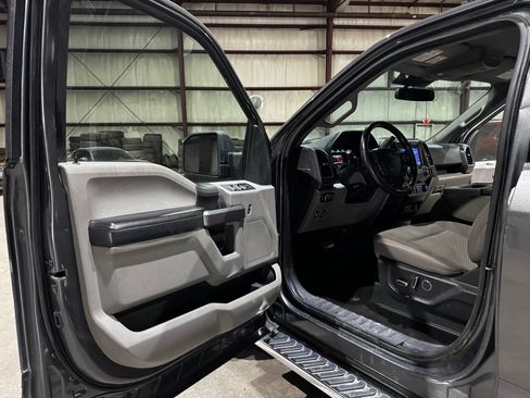 Used 2020 Ford F150 XLT w/ Equipment Group 302A Luxury AWD/4WD image 12