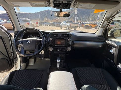 Used 2019 Toyota 4Runner TRD Off-Road image 6