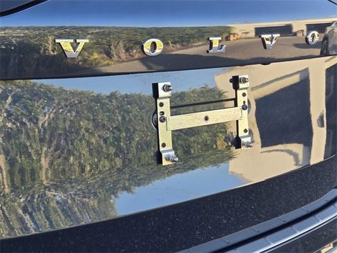 Used 2022 Volvo XC90 T6 Momentum w/ Climate Package image 9