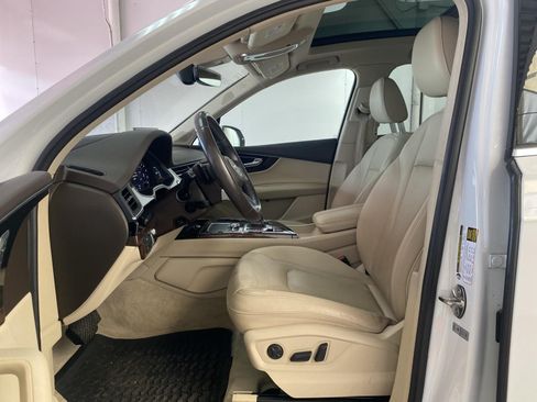 Used 2019 Audi Q7 3.0T Prestige w/ Prestige Package AWD/4WD image 25
