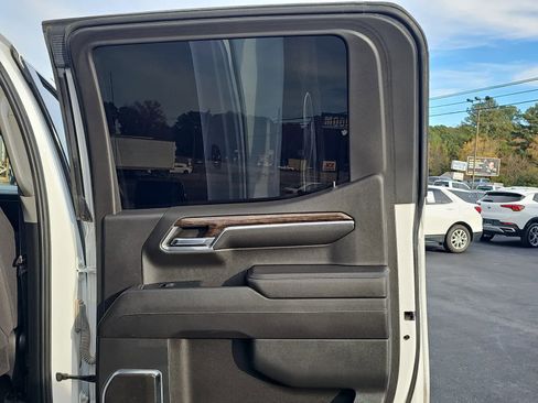 Used 2023 GMC Sierra 1500 SLE image 26