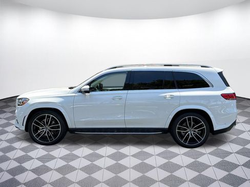 Used 2023 Mercedes-Benz GLS 450 4MATIC image 2