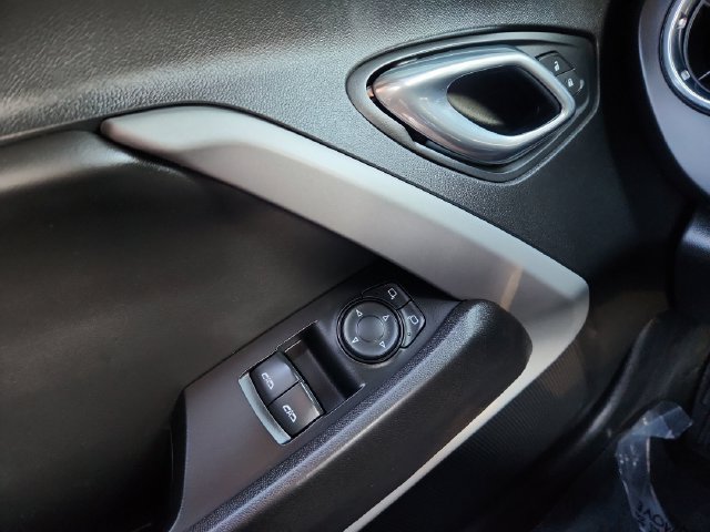 Used 2018 Chevrolet Camaro LT RWD image 34