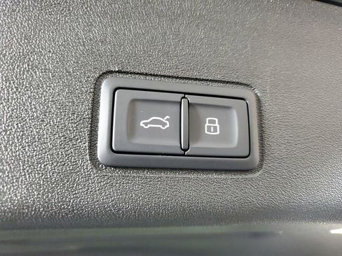 New 2026 Audi Q3 quattro 2.0T AWD/4WD image 10