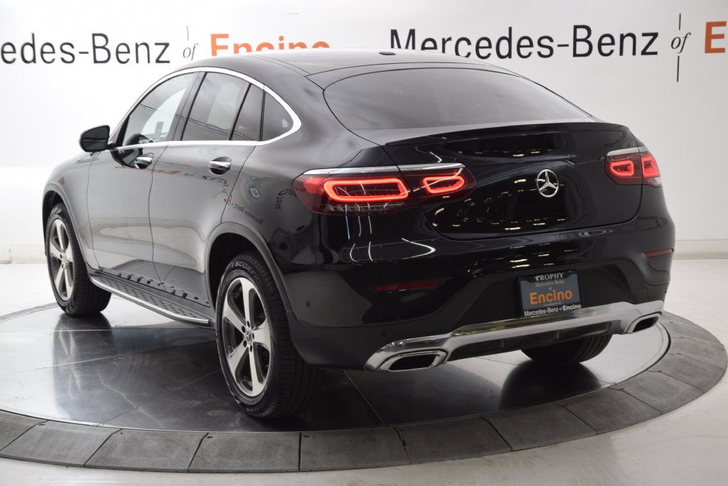 Used 2021 Mercedes-Benz GLC 300 4MATIC Coupe image 4