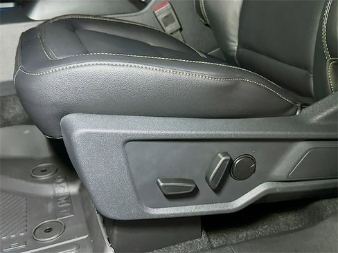 New 2025 Ford Bronco Badlands image 8