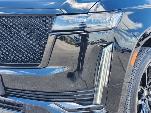 Used 2023 Cadillac Escalade Sport w/ LPO, ONYX Package RWD image 8