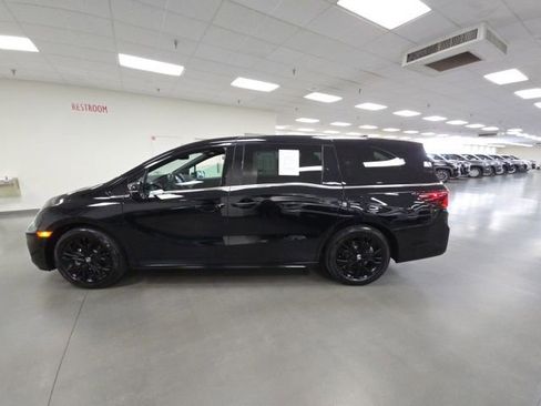 Used 2025 Honda Odyssey Sport-L image 3