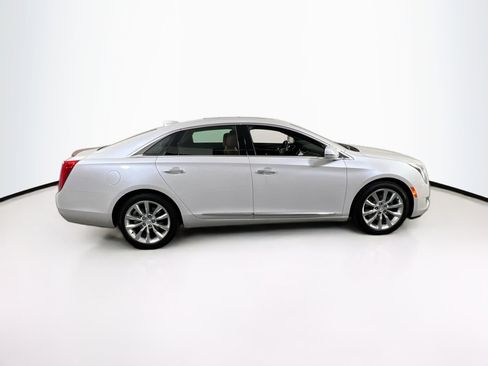 Used 2017 Cadillac XTS Luxury AWD/4WD image 4