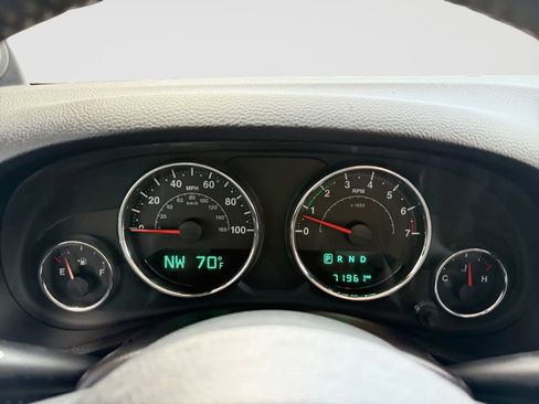 Used 2014 Jeep Wrangler Unlimited Rubicon w/ Connectivity Group image 28