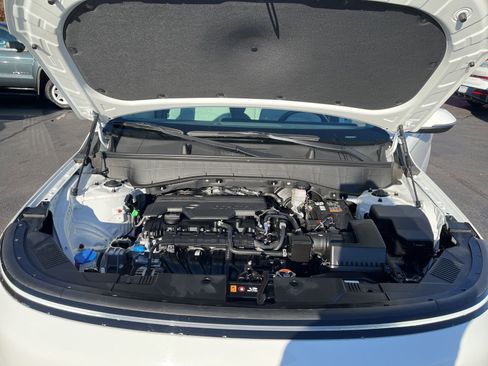 Certified 2025 Hyundai Kona SEL image 36