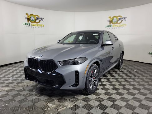 New 2026 BMW X6 xDrive40i w/ Executive Package image 3