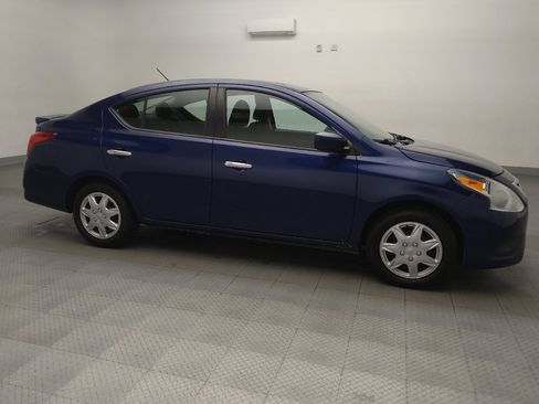 Used 2018 Nissan Versa SV image 11