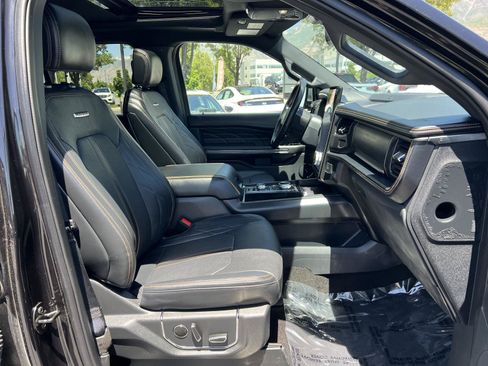 Used 2023 Ford Expedition Max Platinum AWD/4WD image 17