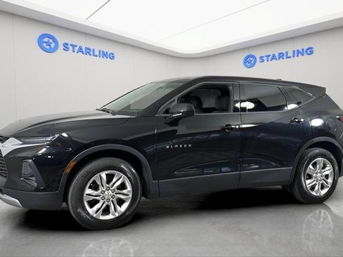 Used 2019 Chevrolet Blazer LT FWD image 2