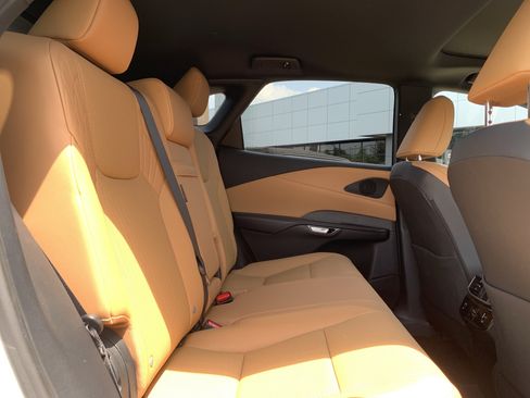Used 2025 Lexus RX 350 Premium w/ Accessory Package (Z1) FWD image 33