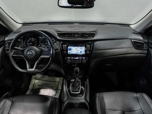 Used 2017 Nissan Rogue SL w/ SL Premium Package FWD image 18