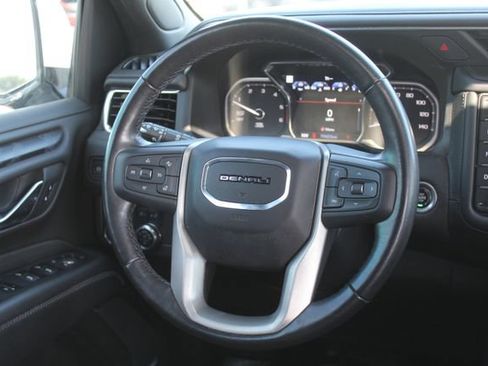 Used 2021 GMC Yukon Denali w/ Denali Premium Package AWD/4WD image 25